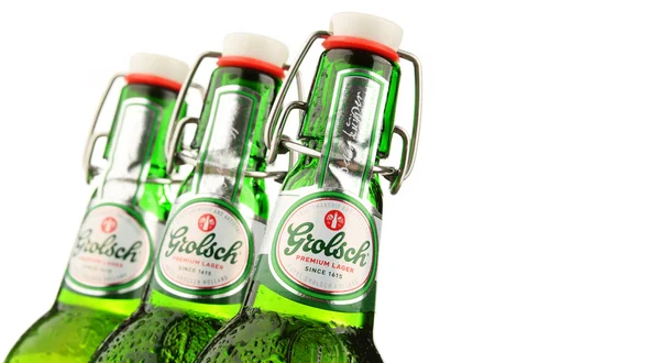 Botellas de cerveza Grolsch aisladas en blanco —  Fotos de Stock