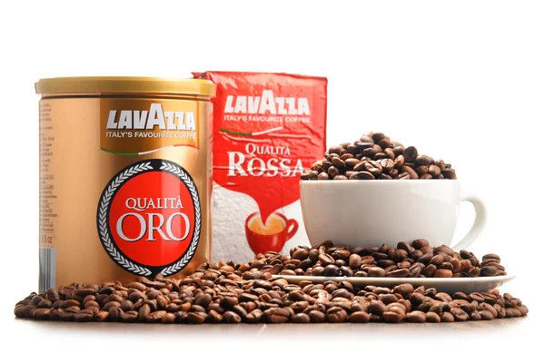 Кава продукти Lavazza ізольовані на білому — стокове фото