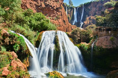 Ouzoud Falls yakınındaki Grand Atlas Tanaghmeilt Köyü Fas