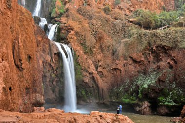 Ouzoud Falls yakınındaki Grand Atlas Tanaghmeilt Köyü Fas