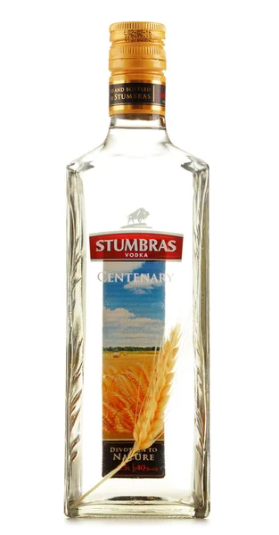 Butelka wódka Stumbras na białym tle — Zdjęcie stockowe