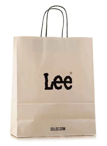 Bolsa de compras de papel Lee original aislada en blanco — Foto de Stock