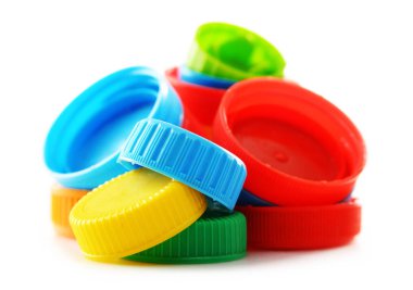 Renkli plastik şişe kapakları ile kompozisyon