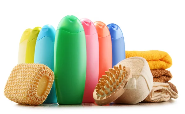 Plastové láhve péče o tělo a kosmetické výrobky — Stock fotografie