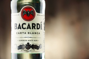Bacardi beyaz rom şişe