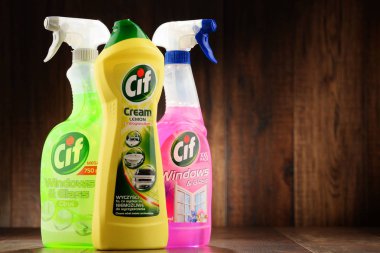 Unilever tarafından CIF ürünlerin konteynerler
