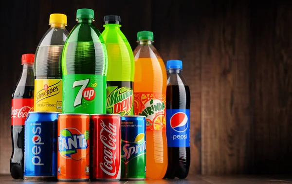 Válogatott globális üdítőital palack — Stock Fotó