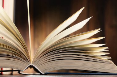 Ciltli kitaplar ile kompozisyon