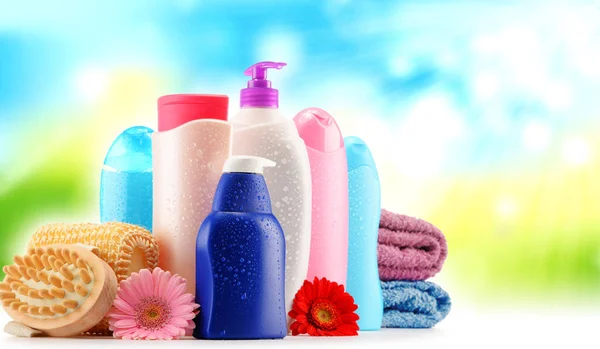 Plastic bottles of body care and beauty products — Stock Photo, Image