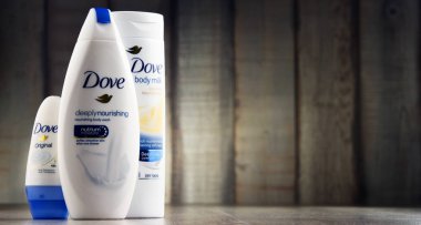 Vücut süt de dahil olmak üzere Dove ürün çeşitliliği ve anti-perspirant