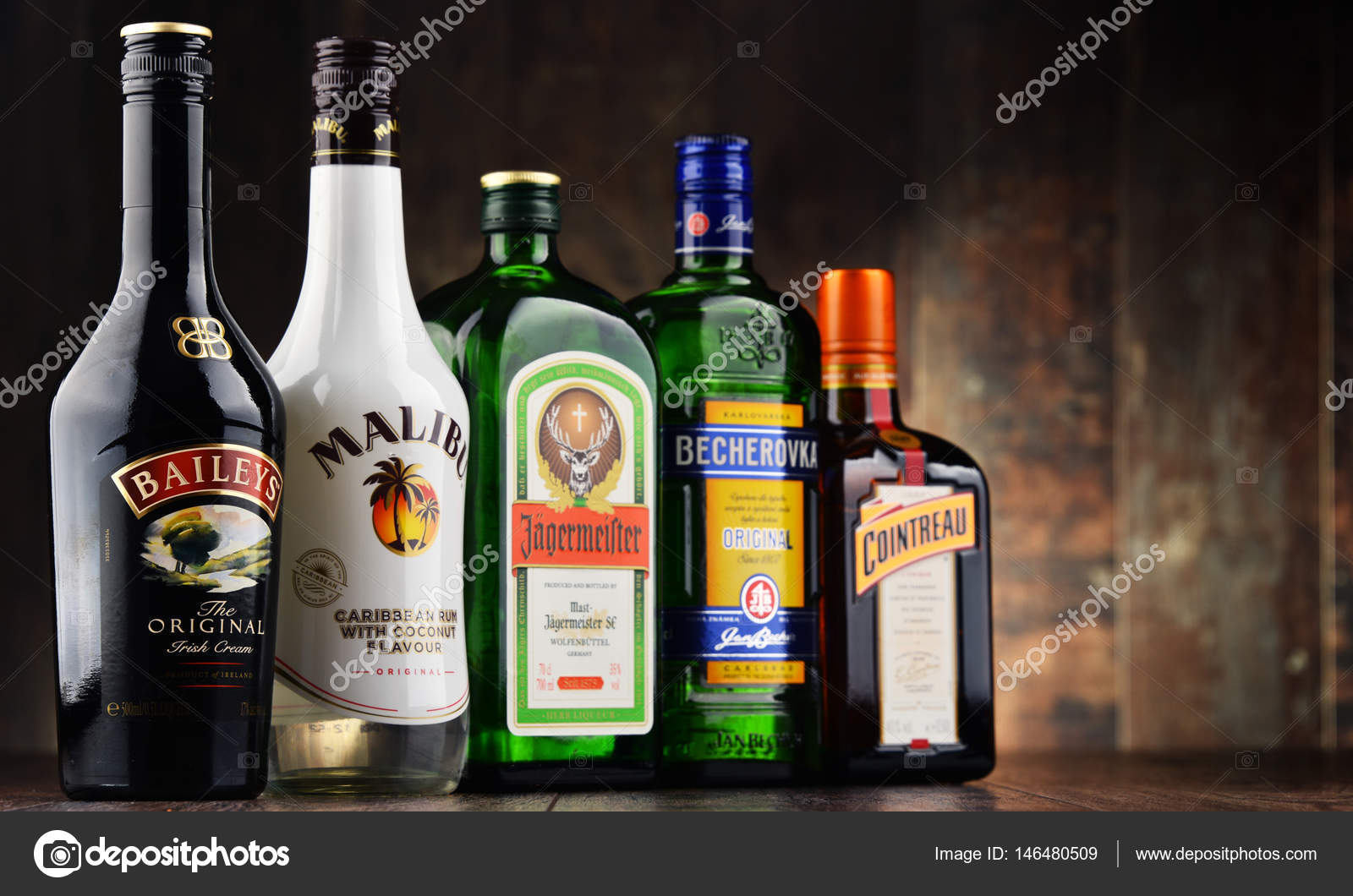 Jagermeister liquor fotografías e imágenes de alta resolución - Alamy
