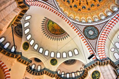 İstanbul, Türkiye 'deki Süleyman Camii' nin içi