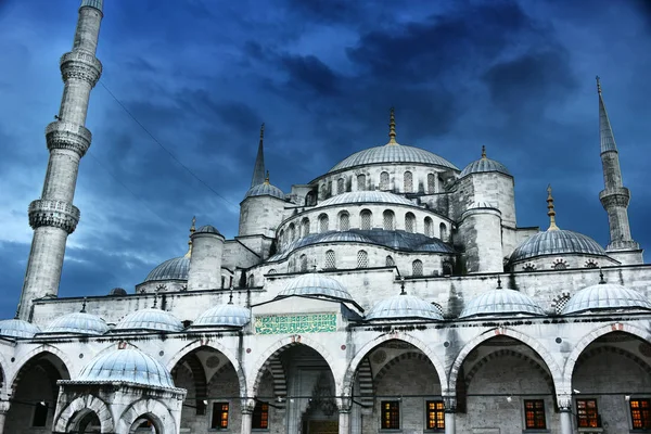 Mezquita Sultan Ahmed o Mezquita Azul en Estambul, Turquía —  Fotos de Stock