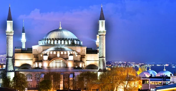 Museu Hagia Sophia (Ayasofya Muzesi) em Istambul, Turquia — Fotografia de Stock
