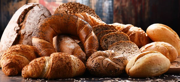 Composition avec variété de produits de boulangerie — Photo