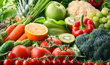 Çeşitli ham organik sebze ve meyve