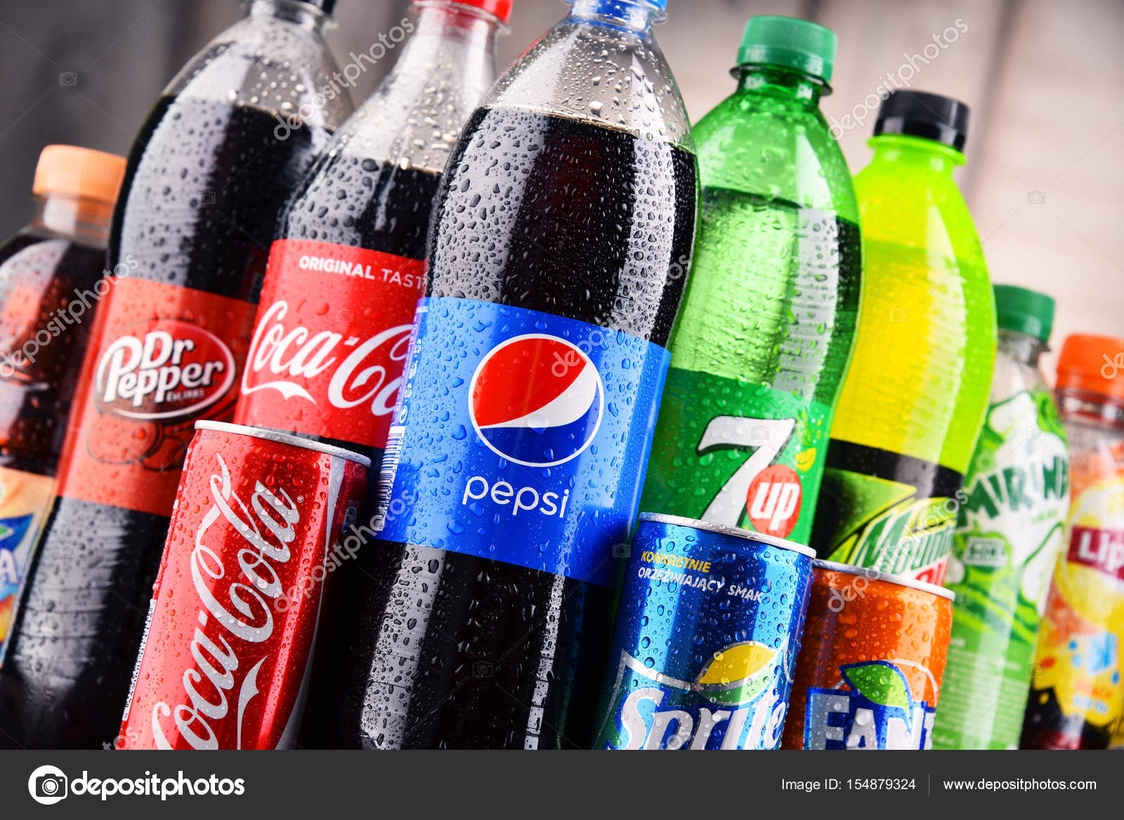 33. Газированные напитки pepsi cola. Газированные напитки pepsi cola. Напиток пепси вайлд черри. Напиток pepsi газированный 1 л.