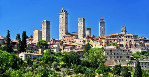在意大利的托斯卡纳，圣吉米尼亚诺的全景视图 — 图库照片