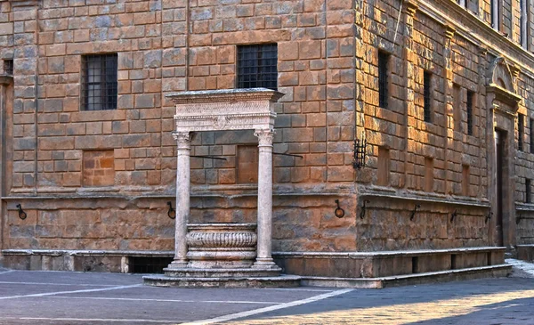 Arquitetura do centro histórico de Pienza na Toscana, Itália . — Fotografia de Stock