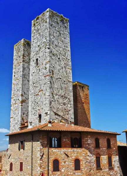 Arquitetura de San Gimignano em Toscana, Italia — Fotografia de Stock