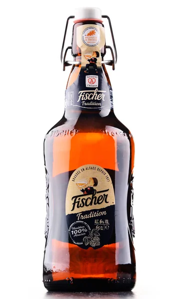 Bottiglia di birra Fischer Traditionr isolata su bianco — Foto Stock