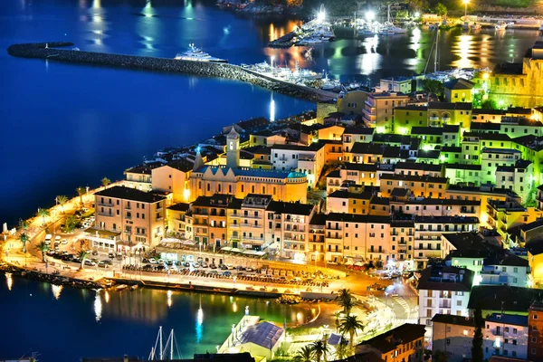 Staden i Porto Santo Stefano, Toscana, Italien — Stockfoto