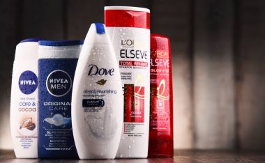 Konteyner ile kompozisyon küresel kozmetik markalar