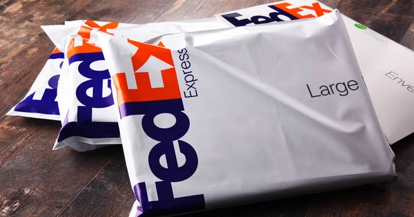 Buste e pacchi FedEx — Foto Stock