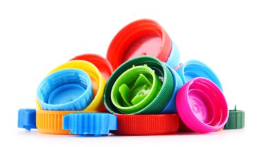 Kompozisyon plastik şişe kapakları