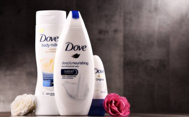 Vücut süt de dahil olmak üzere Dove ürün çeşitliliği ve anti-perspirant