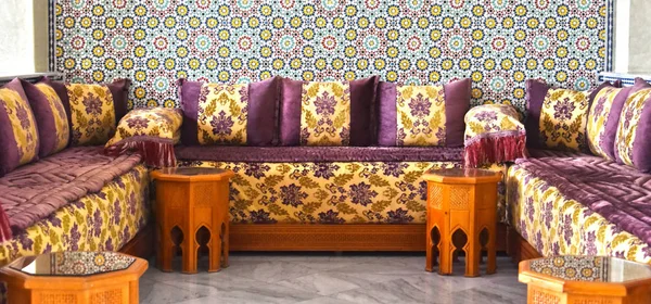 Design d'intérieur marocain traditionnel — Photo