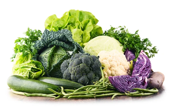 Composition avec des légumes biologiques crus . — Photo