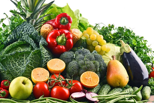 원시 유기농 야채와 과일의 다양 한 구성 — 스톡 사진