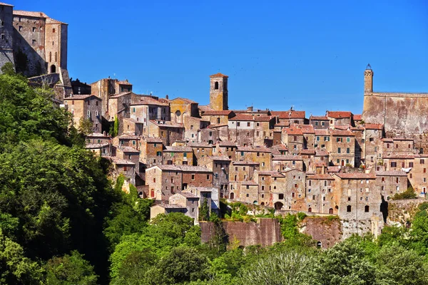 Staden av Sorano i provinsen Grosseto i Toscana, Italien — Stockfoto