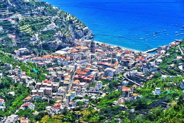 Veduta della città di Minori in Costiera Amalfitana — Foto Stock