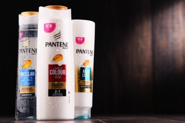 Pantene ürünlerin konteynerler