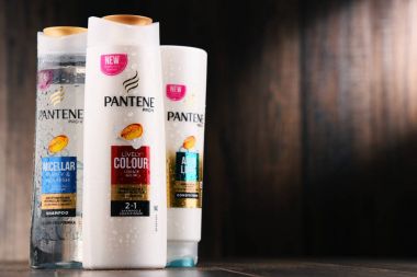 Pantene ürünlerin konteynerler