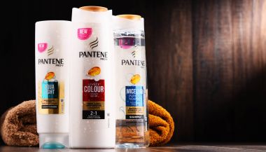 Pantene ürünlerin konteynerler
