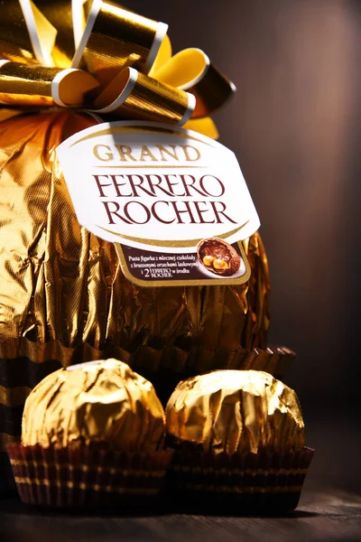 Ferrero Rocher chocolate sweets — Stok Foto