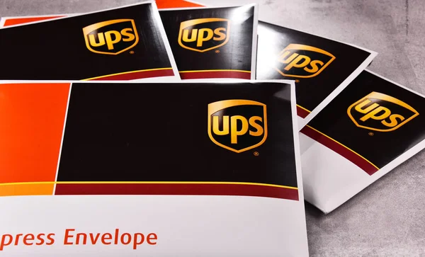 Envelopes of Uinited Parcel Service or UPS — Stock Photo, Image