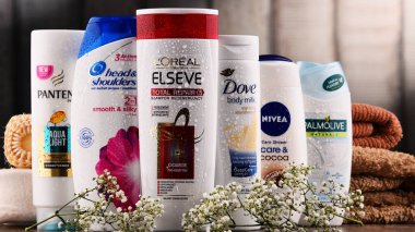 Konteyner ile kompozisyon küresel kozmetik markalar