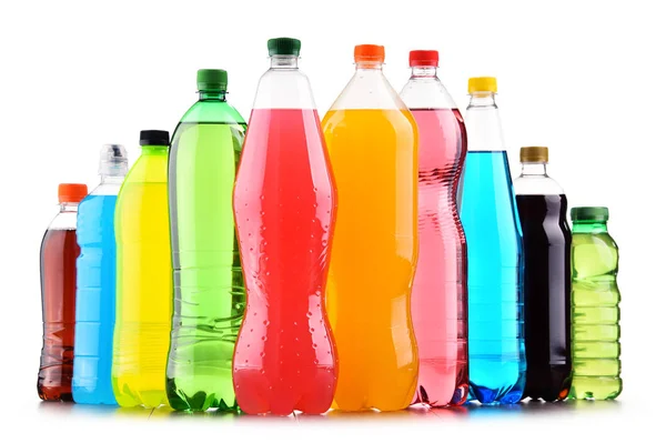 Пластиковые Бутылки Газированных Напитков Белом Фоне — стоковое фото
