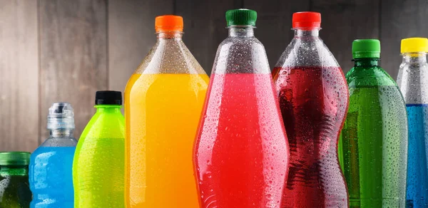 Plastic Bottles Assorted Carbonated Soft Drinks Variety Colors — Stock Photo, Image