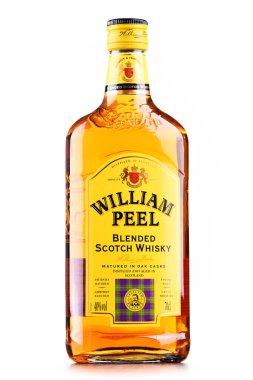 William Peel şişe viskisi beyaz izole karışık