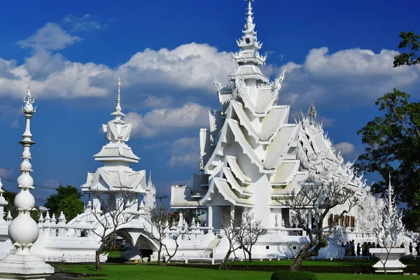 Wat Rong Khun ou o Templo Branco em Chiang Rai, Tailândia — Fotografia de Stock