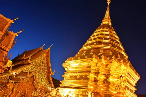 Świątynia Wat Phra That Doi Suthep w prowincji Chiang Mai, Tajlandia — Zdjęcie stockowe