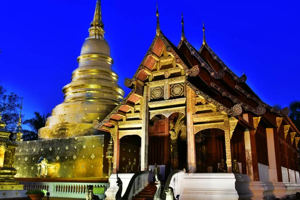 Wat Phra Singh, świątyni buddyjskiej w Chiang Mai, Tajlandia — Zdjęcie stockowe