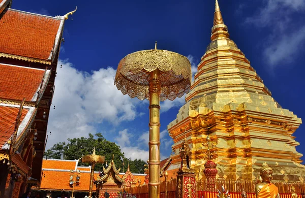 Świątynia Wat Phra That Doi Suthep w prowincji Chiang Mai, Tajlandia — Zdjęcie stockowe