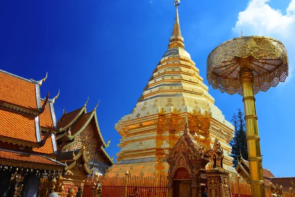 Świątynia Wat Phra That Doi Suthep w prowincji Chiang Mai, Tajlandia — Zdjęcie stockowe