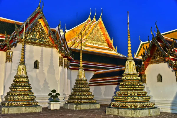 Wat Pho o Tempio del Buddha sdraiato a Bangkok, Thailandia — Foto Stock